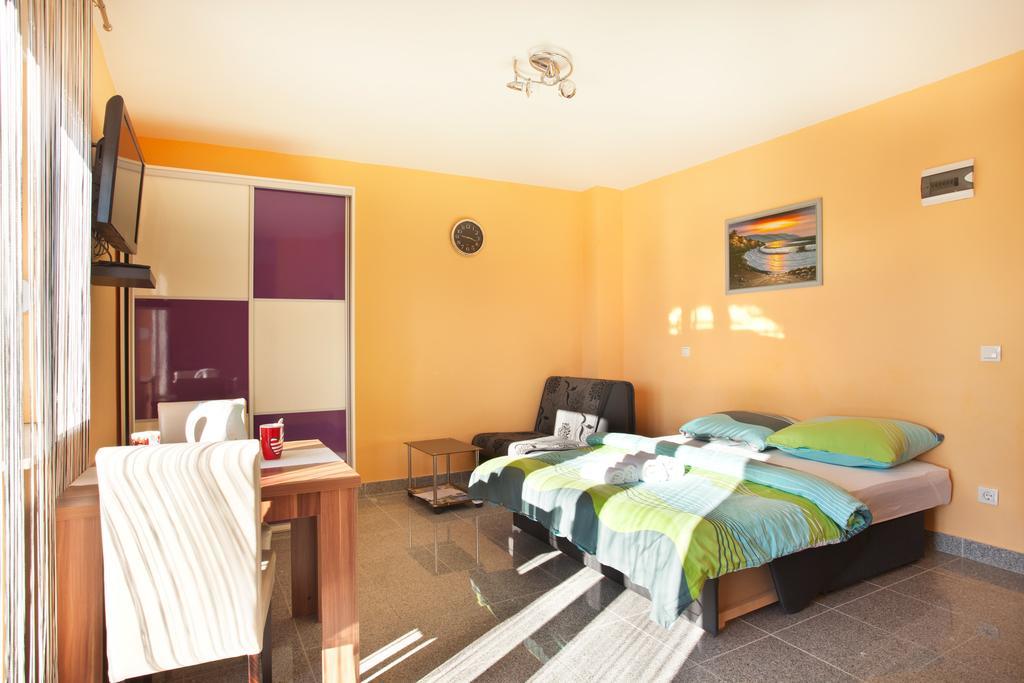 Apartments Kristal Kaštela Zimmer foto